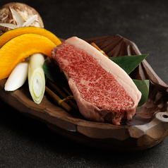 最高のサーロインステーキも当店自慢メニューのひとつ！