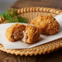 島根県邑南町　石見ポーク　生胡椒メンチカツ　リーペリンソース