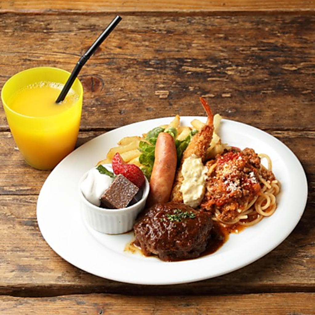 リニューアルしたキッズプレートは、お子様の大好物が揃って大人気◎