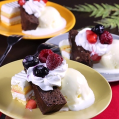 女性のお客様へ、期間限定でコース料理にデザートをサービス！の写真