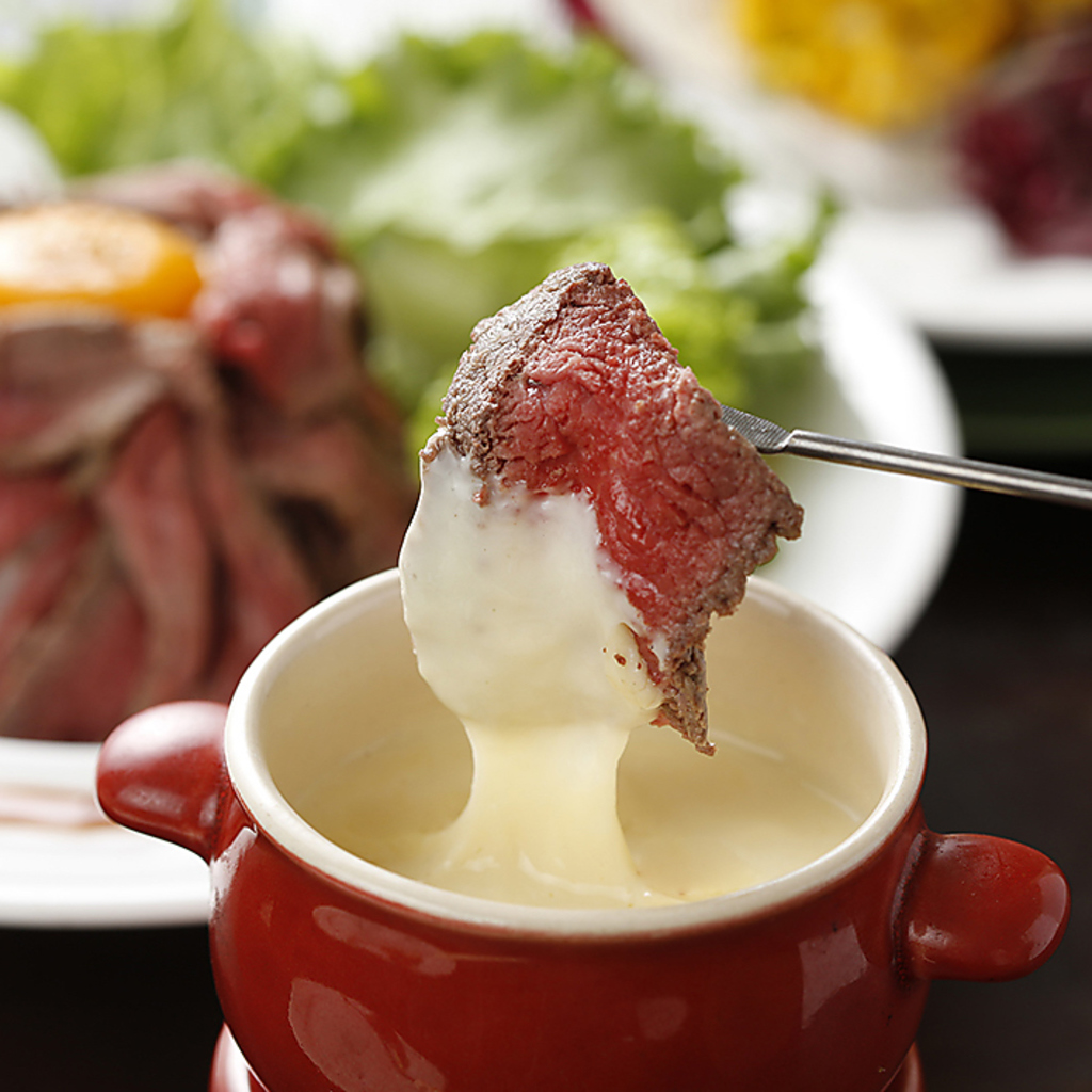 【渋谷駅から3分】肉屋直営の隠れ家肉バル！誕生日や女子会にも！3時間食べ放題&飲み放題