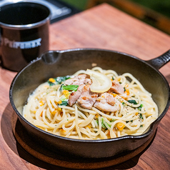 【冬・春限定】チキンの濃厚クリームソースパスタ