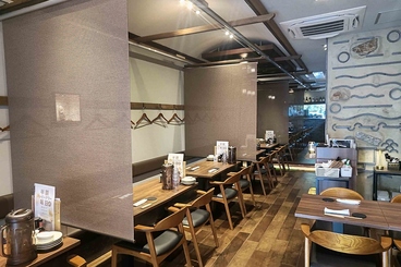 EIKOKU SHORYU 英国昇龍 TOKYO 東大赤門前店の雰囲気1
