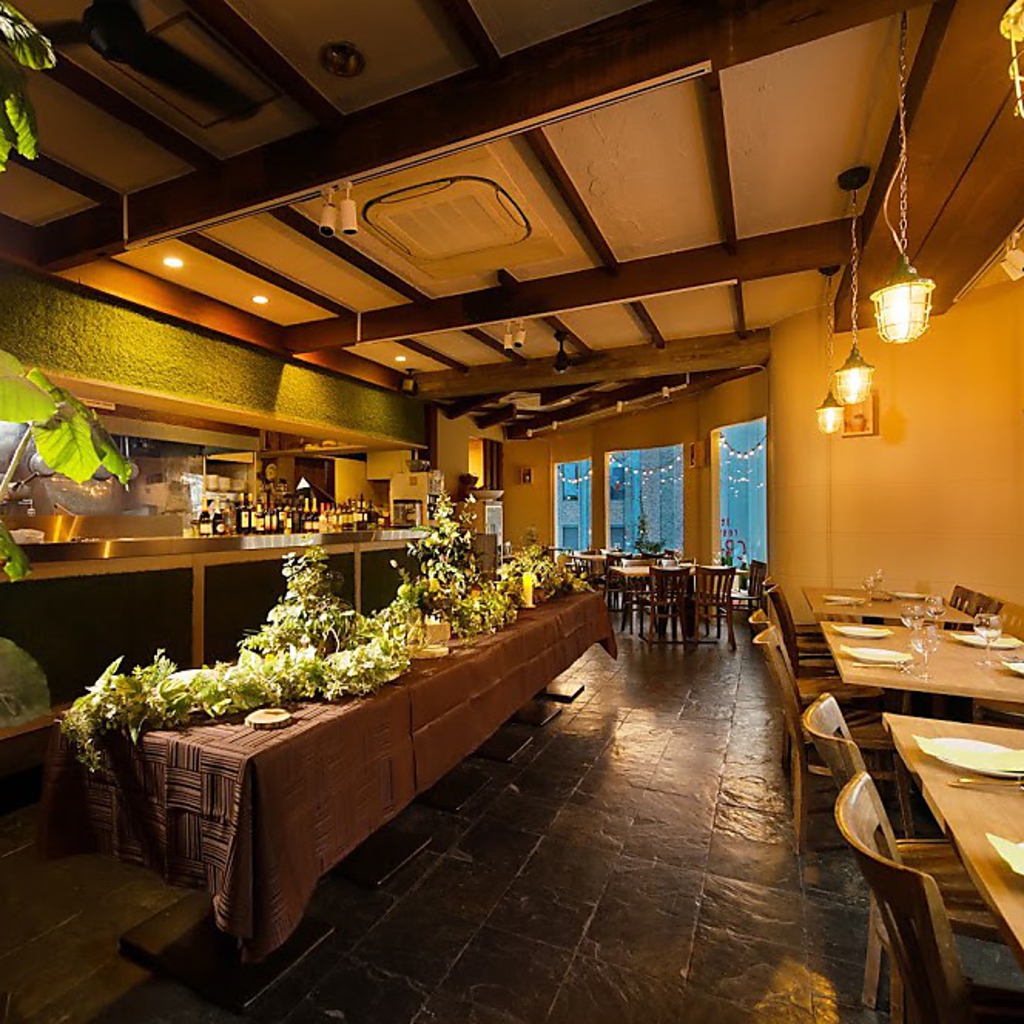 最大60名様まで貸切可能です。人数やご予算などご相談ください！