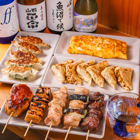 数量限定の串ものや、モツ煮、餃子などの名物料理までお酒と相性抜群の料理が勢揃い♪