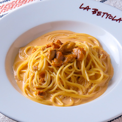 La bettolaの代名詞『ウニのスパゲッティ』の写真
