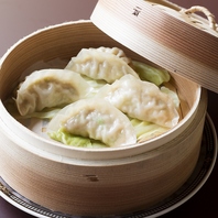 点心一つ一つはすべて料理人の手作り！