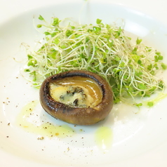 しいたけとゴルゴンゾーラの鉄板焼き 1ヶ