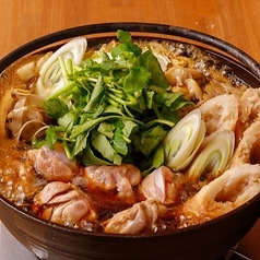 東北　きりたんぽと国産鶏の芹とろろ鍋