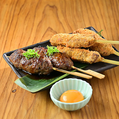 牛串揚げと牛つくね焼きの盛合せ