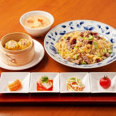 富士湧水ポークの本格香港叉焼炒飯御膳