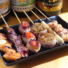 職人が焼き上げる「焼き鳥」とサクサク「天ぷら」を満喫の写真