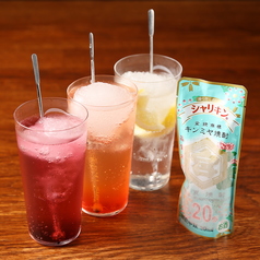 「シャリキン」とは金宮焼酎を凍らせてシャーベット状にしたものです。