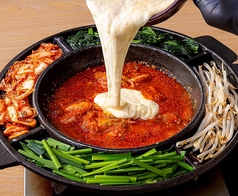 とろ~りチーズ×韓国料理×個室 錦 ~NISHIKI~ 梅田東通り店の写真2