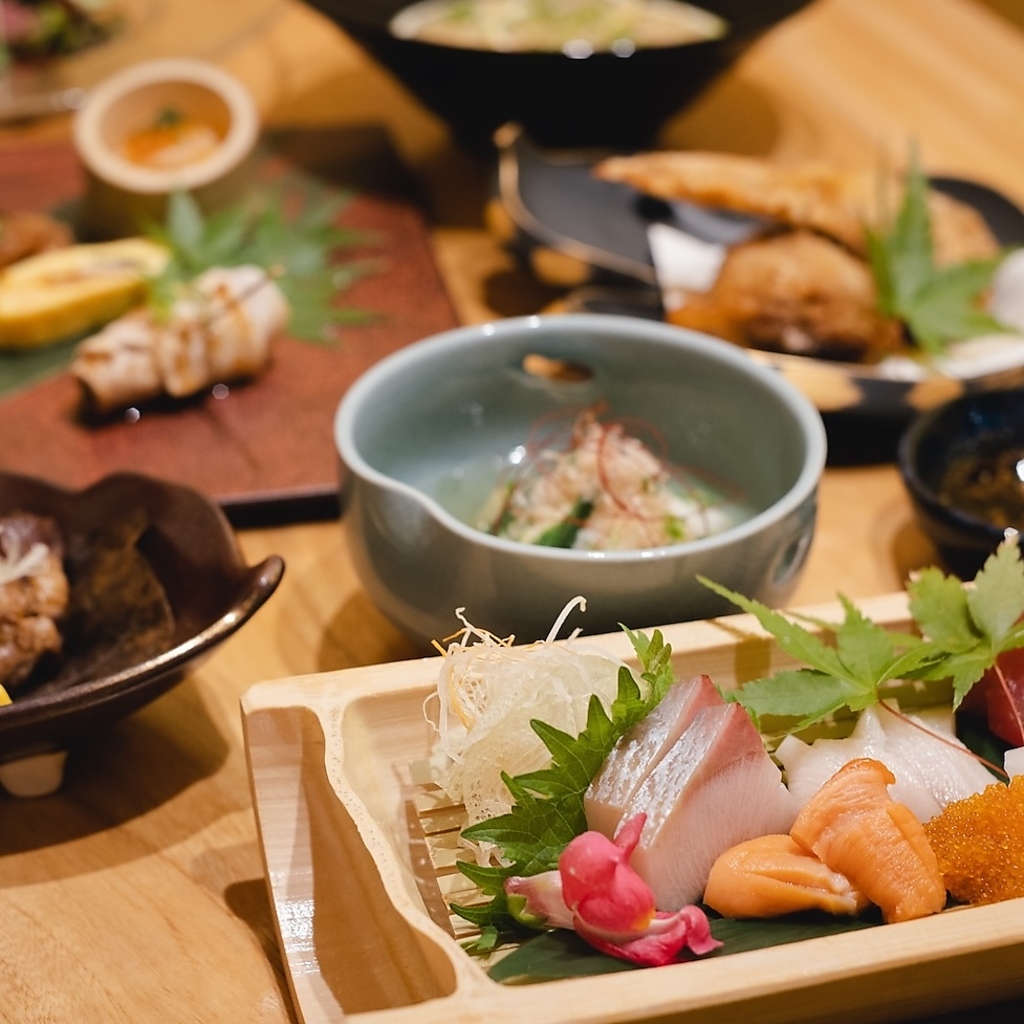 【船橋駅徒歩1分】焼き鳥や茨城の海鮮が自慢の個室居酒屋