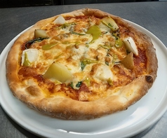 農園こえるの有機野菜ピザ