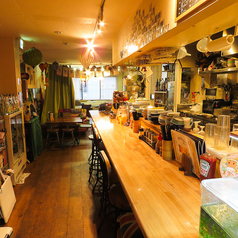 立食での貸切の場合は、最大40名様まで対応◎着席時よりも多くの人数を収容できるため、大人数でのイベントやカジュアルなパーティーに最適です。肩肘張らずに楽しみたい方にぴったり♪