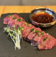 厳選された宮崎県産の黒毛和牛は鮮度抜群！