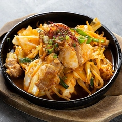 旨辛ホルモン鉄板