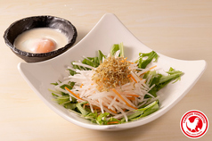 じゃこと大根の温玉シーザーサラダ