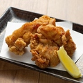 料理メニュー写真&nbsp;金のから揚げ／志なのすけ看板メニュー