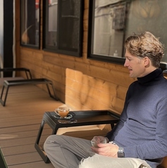 テラス席のご用意ございます。