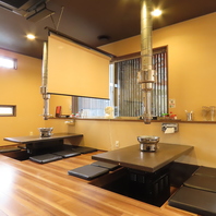 掘りごたつ席のある落ち着いた空間でゆったり寛げます◎