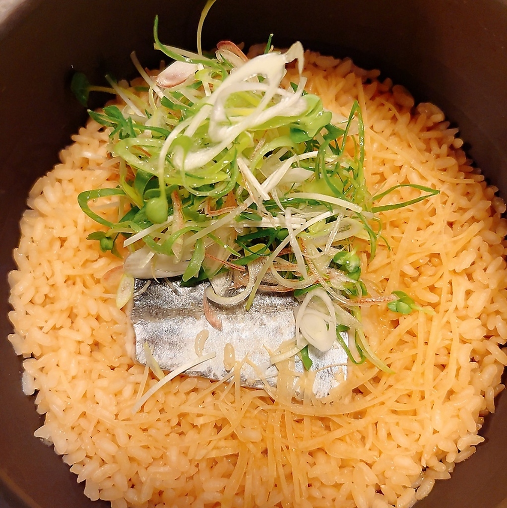 自家農園の朝日米を使用した土鍋ご飯各種