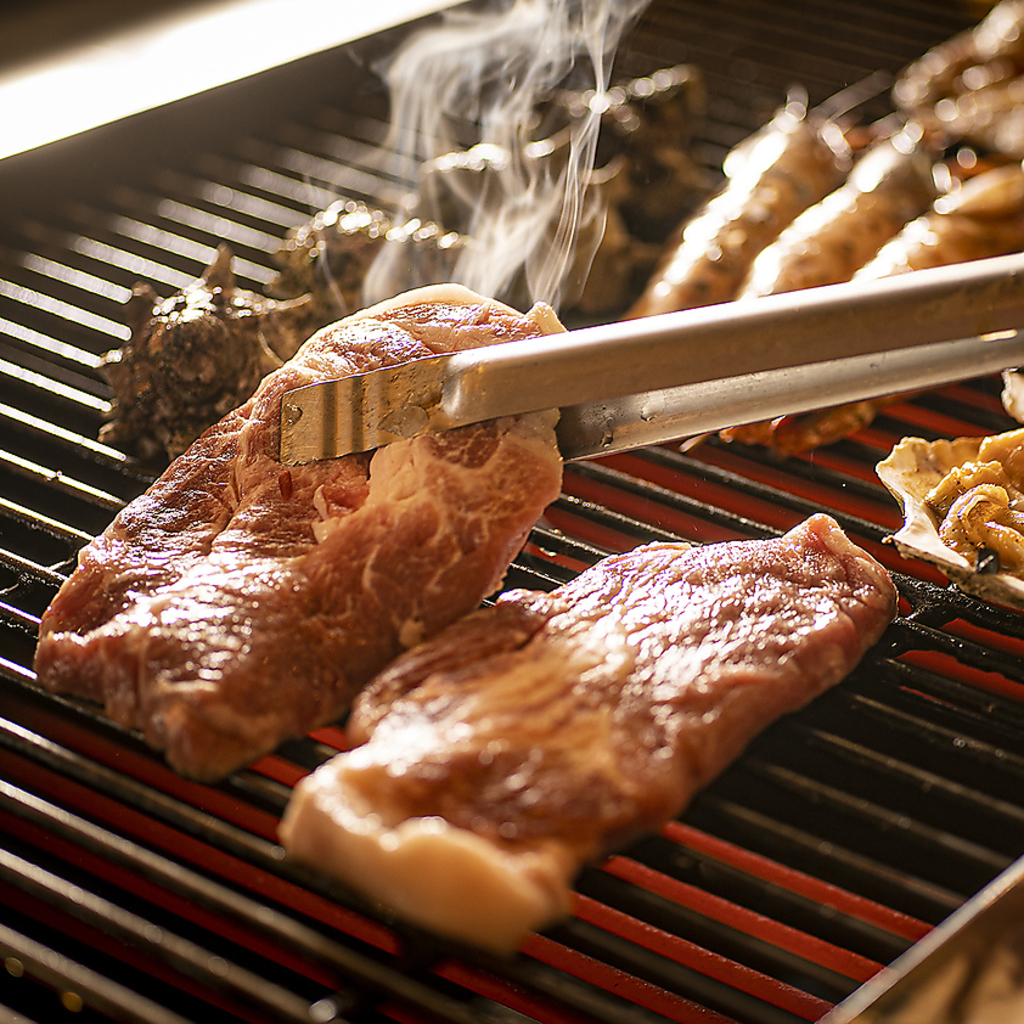 全品350円(税抜)で食せる炉端メニューは常連に支持されています！！その日のお薦めも多いです。