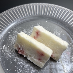 ヨーグルトのセミフレッド