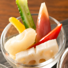 自家製根菜のピクルス