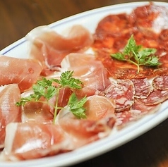 生ハム,チョリソー,サラミ盛り合わせ