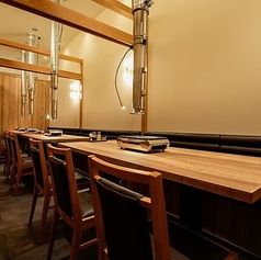 パーテーションの配置を変えることで、ご利用人数に合わせたレイアウト変更が可能です◎少人数からまとまった人数でのグループ利用まで、柔軟に対応できます！ご宴会にぜひ、ご利用ください！