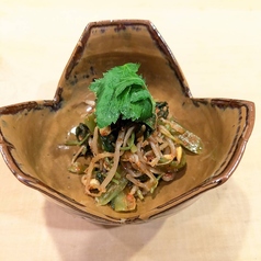 つるむらさきと豆もやしのナムル