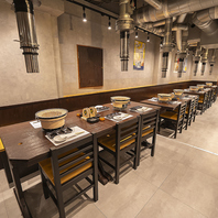 炭火の香りとともに、くつろぎのひとときを。