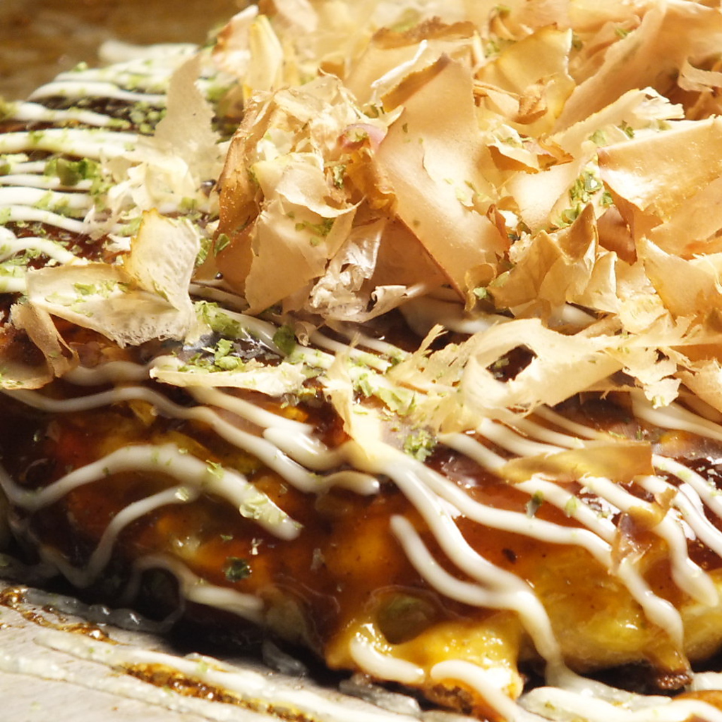 【関西風お好み焼き】大阪の松原ソース。蟹と鰹節の混合出汁を使用。