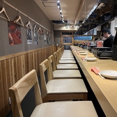 落ち着いた雰囲気の店内には、ゆったり過ごせるお席をご用意。デートやお仕事帰りの食事にもぴったりな空間です。