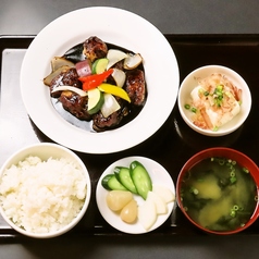 豚肉と野菜の黒酢あん定食