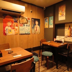 半個室の様な雰囲気で使い勝手良く使えるテーブル席です。