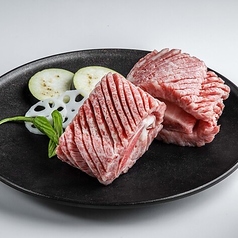 和牛骨付き生カルビ