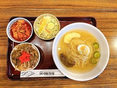 ミニ牛丼と冷麺セット