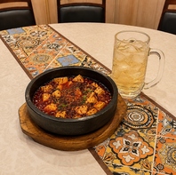 多彩な料理とドリンクを楽しめる食べ飲み放題プラン