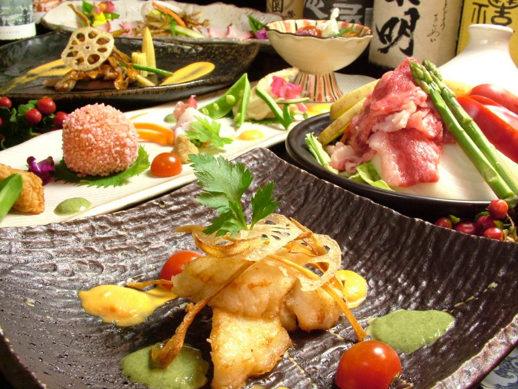 日曜～木曜は無制限飲み放題付きコース2500円～！大分駅から徒歩5分の好立地も人気の秘密です★