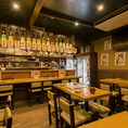 温かみのある木の内装が魅力の店内を、貸切でご利用いただけます。20名様から最大34名様まで収容可能。一体感のあるワンフロアの空間は、会社のご宴会や地域のお集まり、打ち上げなど、大人数でのパーティーにぴったりです。ご予算・人数などお気軽にご相談ください。