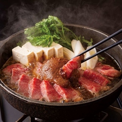 黒毛和牛の【牛鍋】　店名由来の令和の『安具楽鍋』の写真