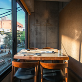 当店では、会社の宴会やお生での集まりなど、様々なシーンでご利用いただける貸切を承っております。周囲を気にすることなく、大切な方々と心ゆくまでお食事と会話をお楽しみください◎