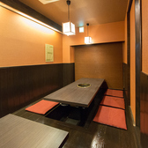 プライベート感バッチリの個室もご用意がございます♪個室は3名様以上からのご案内となり、2卓お席がございます。仲間や家族などと、のびのびと焼肉をお楽しみください！個室ご利用の際はお気軽にご相談ください！