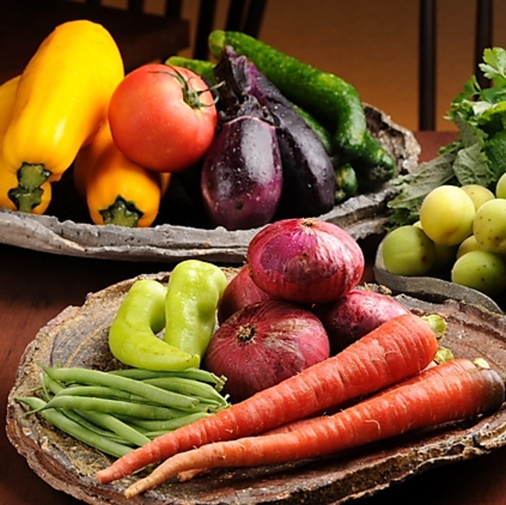 生後100日のお祝いのお食事には安全な食材を。自家農園産の無農薬野菜は新鮮かつ安全。