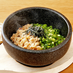 瀬戸内海産真鯛の石焼き鯛めし