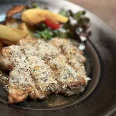 鶏モモ肉の香草パン粉焼き